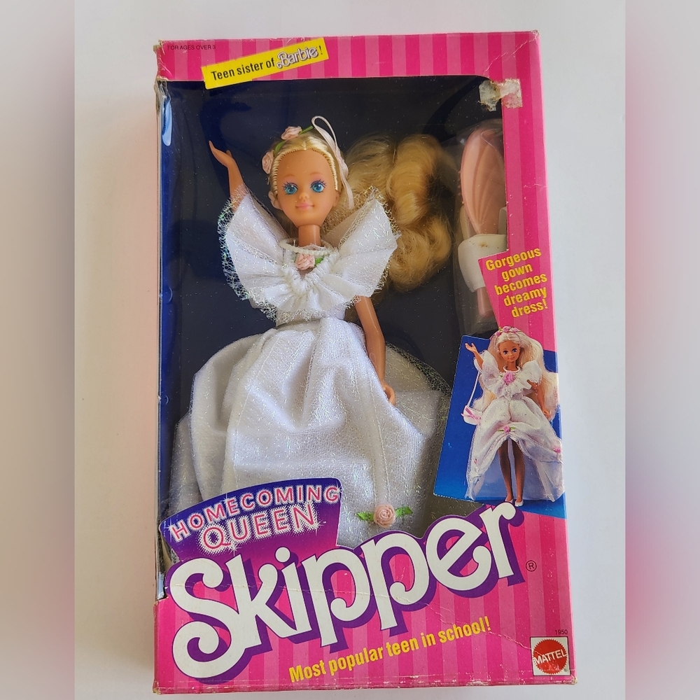 1988 Homecoming Queen Skipper (Teen Sister of Barbie) Vintage Doll 100